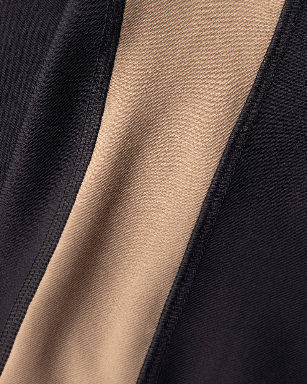 Shaped Block Built-in Bra Tank - Black
