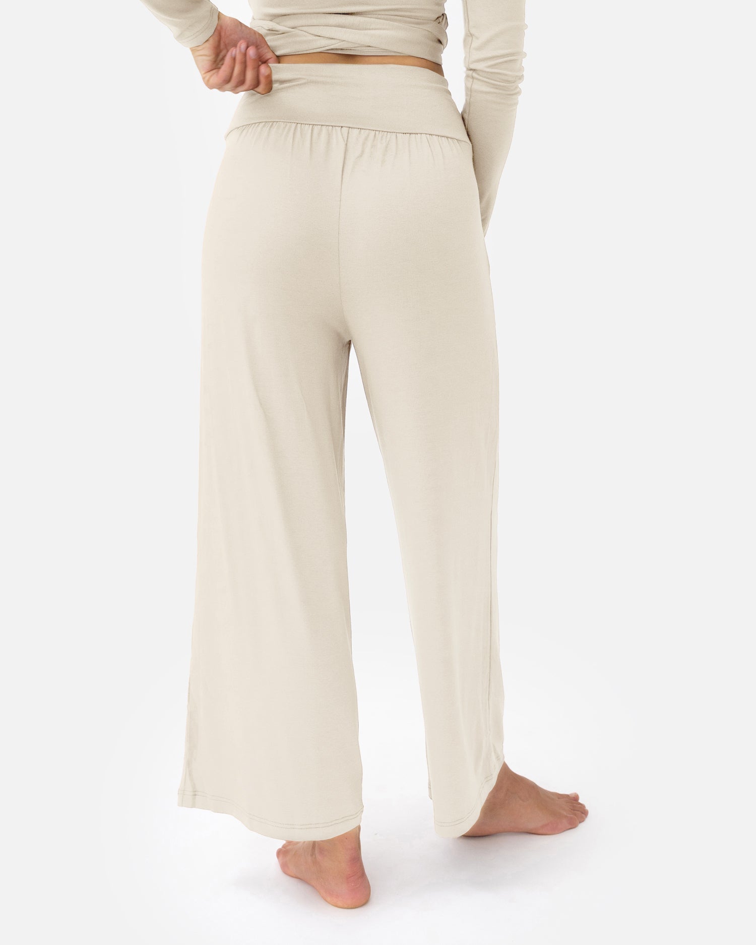 Heya Culotte Almond Milk – Model Back – Lotuscrafts