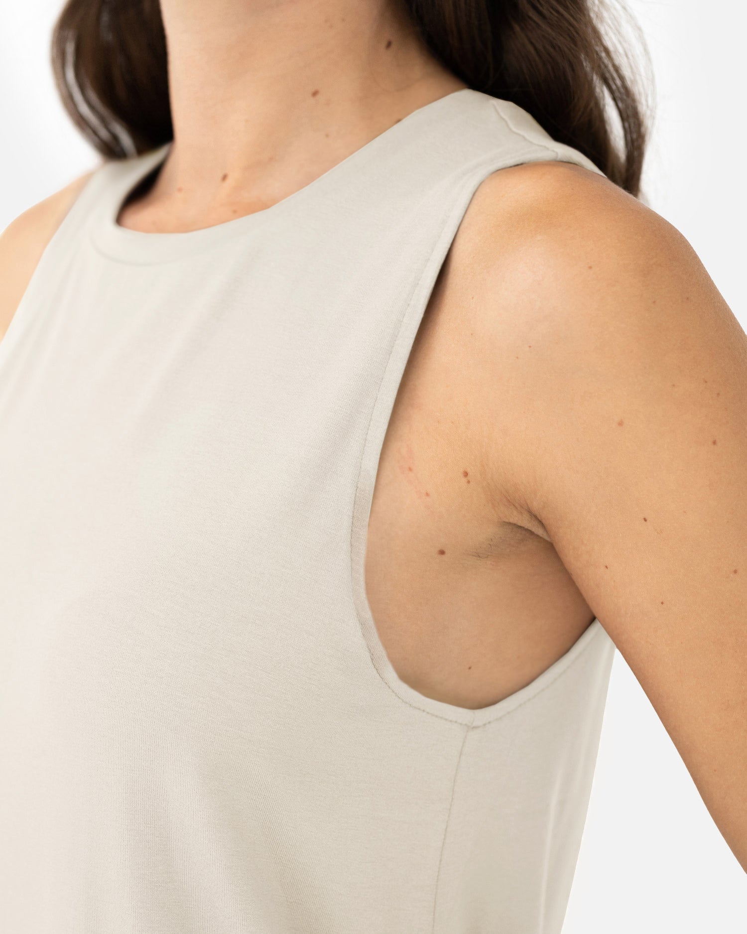 Naima Top Almond Milk – Detailansicht – Lotuscrafts