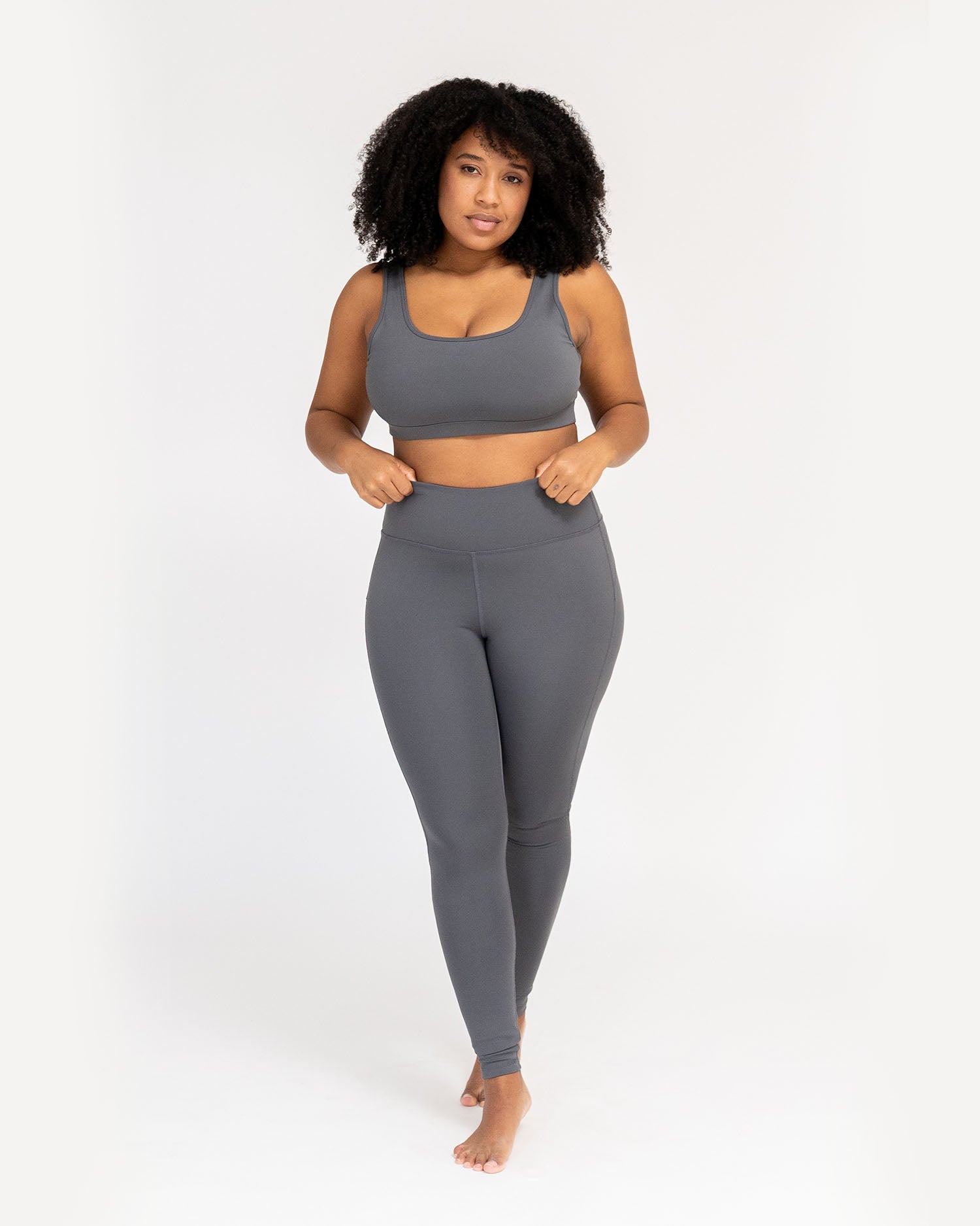 Anthrazit - Model Produkt Shot Full Anthracite