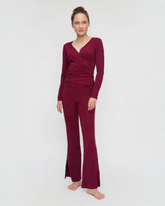 greenyogashop Wickeljacke in Bordeaux aus weichem Bambus-Viskose-Mix mit langem Arm und eleganter Wickeloptik
