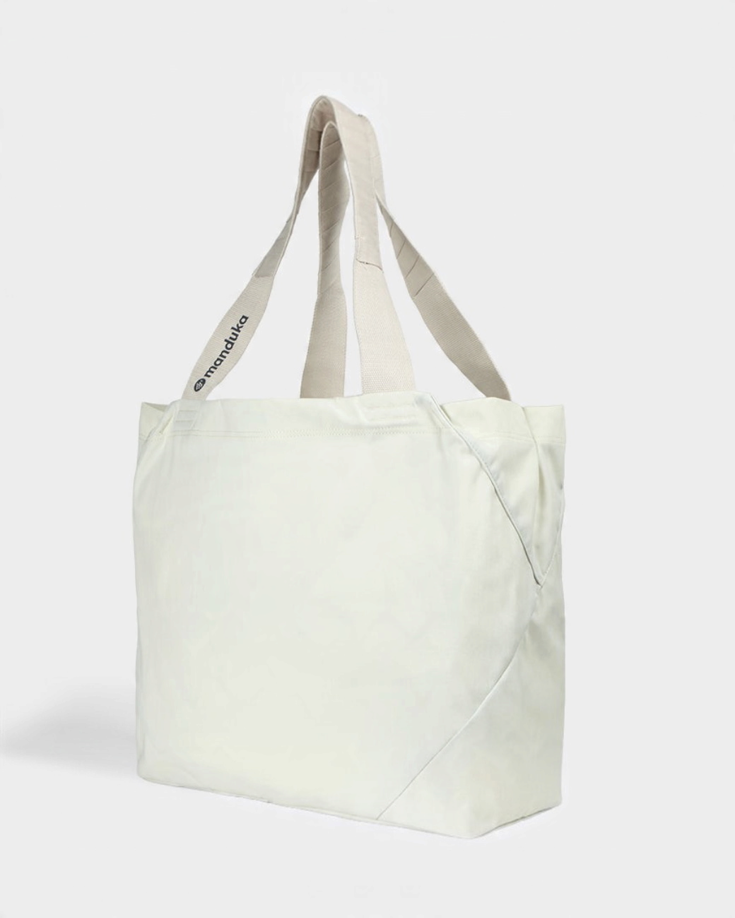 greenyogashop Kosha Carryall Tragetasche in Pearl aus recyceltem Nylon mit breiten Schultergurten für Yoga-Zubehör