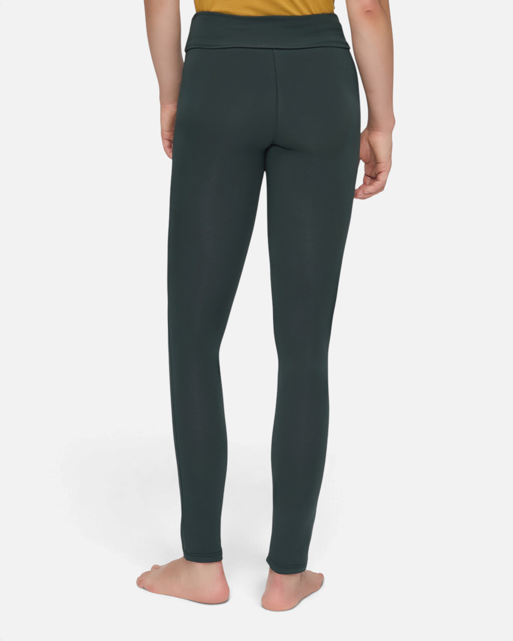 greenyogashop Classic Leggings in Dunkelgrün aus weicher Bambusviskose mit extrahohem Umschlagbund, Rückansicht