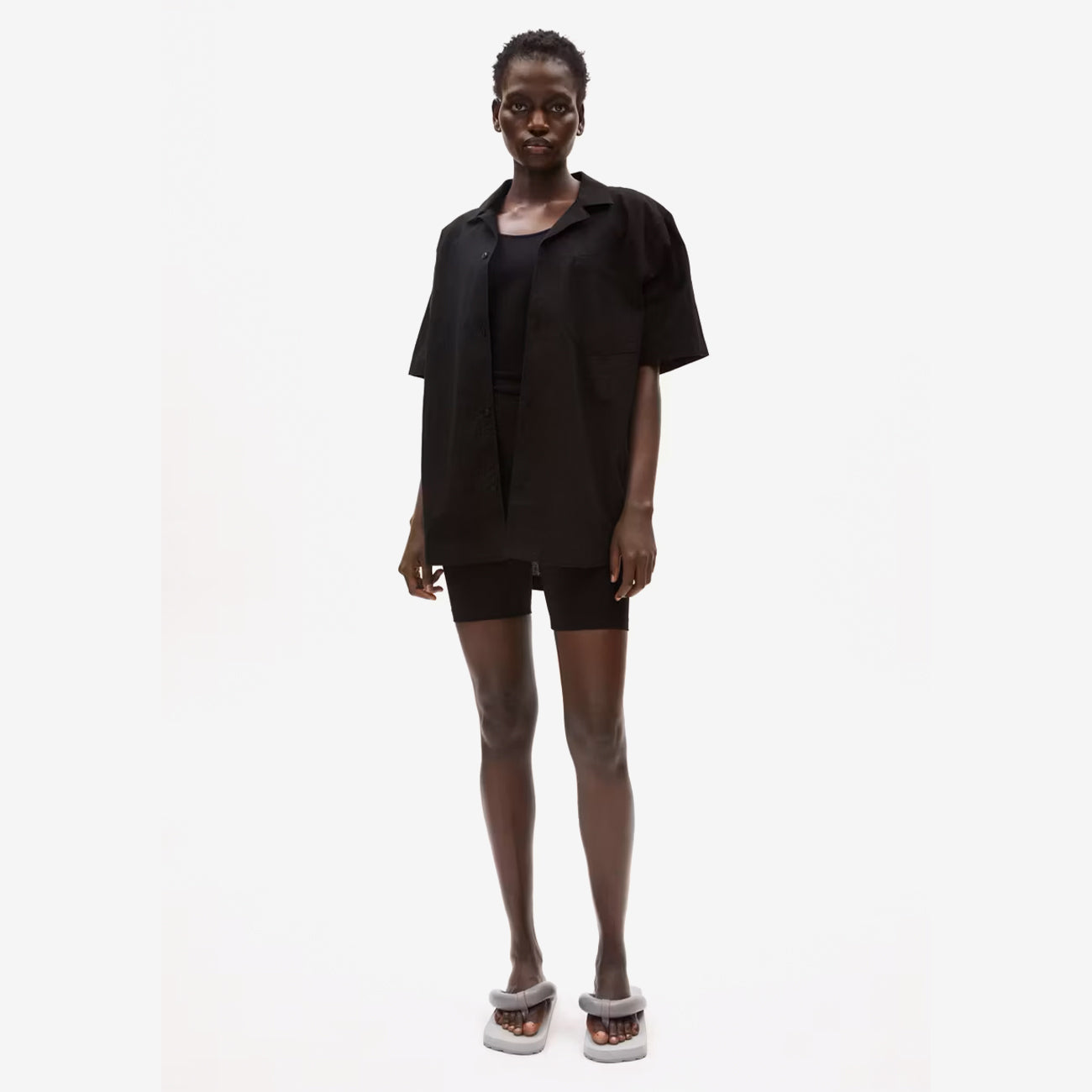 Nedaa Litaa Shorts - Black