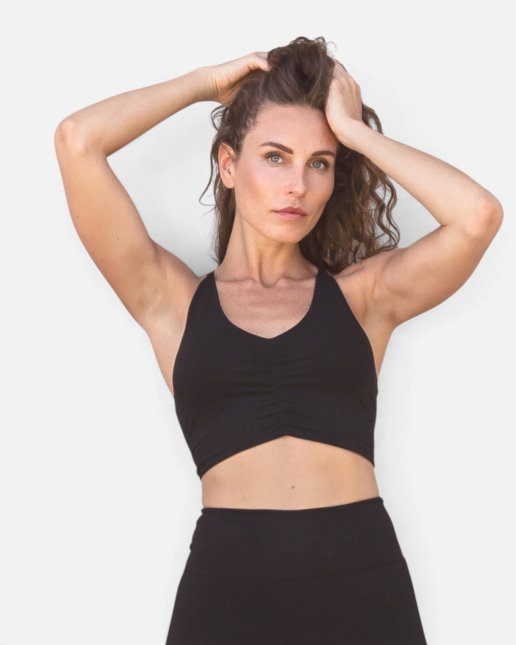 greenyogashop Carolina BH in Schwarz aus Bio-Baumwolle mit Raffung vorne und sportlichem Schnitt
