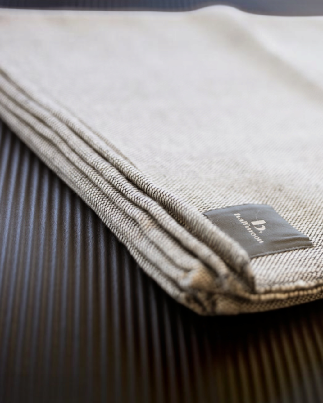 greenyogashop Everyday Blanket in Charcoal aus handgewebter Baumwolle, ideal für Yoga und Meditation