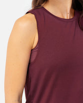 Naima Top Dark Cranberry – Detailansicht – Lotuscrafts