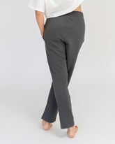 Anthrazit - Model Product Shot Back Anthracite