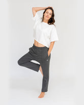 Anthrazit - Model Product Shot Full Anthracite