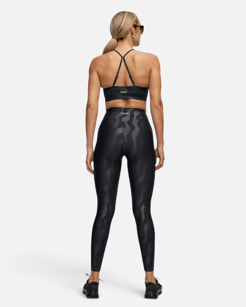 greenyogashop schwarze High Waist Trainingsleggings mit geometrischem Muster und formendem Smooth Shaping Stoff