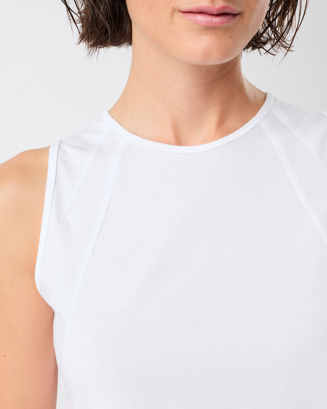 Cropped Tank Top - White