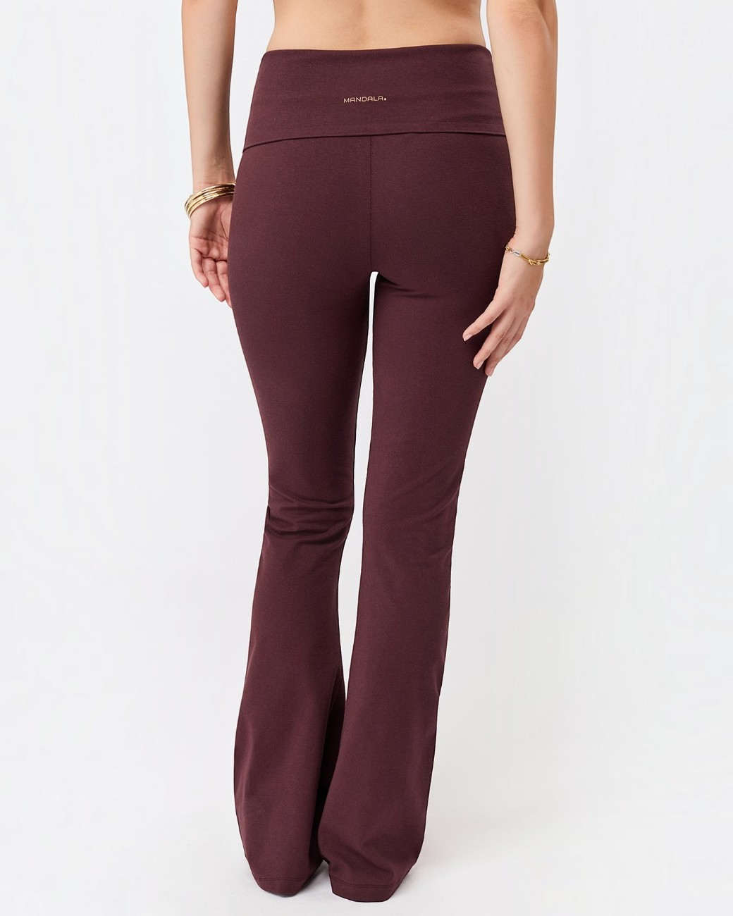 greenyogashop Yogahose Classic Rolldown in Ruby aus Bio-Baumwolle mit umschlagbarem Bund und geradem Bein