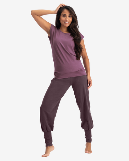 Yogahose Devi - Berry