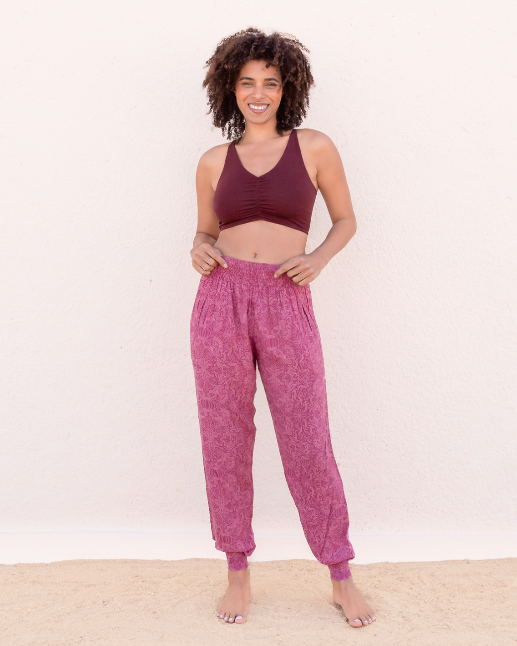 Yogahose Ananda - Paisley Carmine