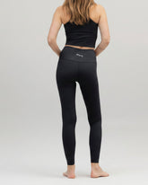 Leggings Always Dressed Black – Bewegungsaufnahme – Hey Honey