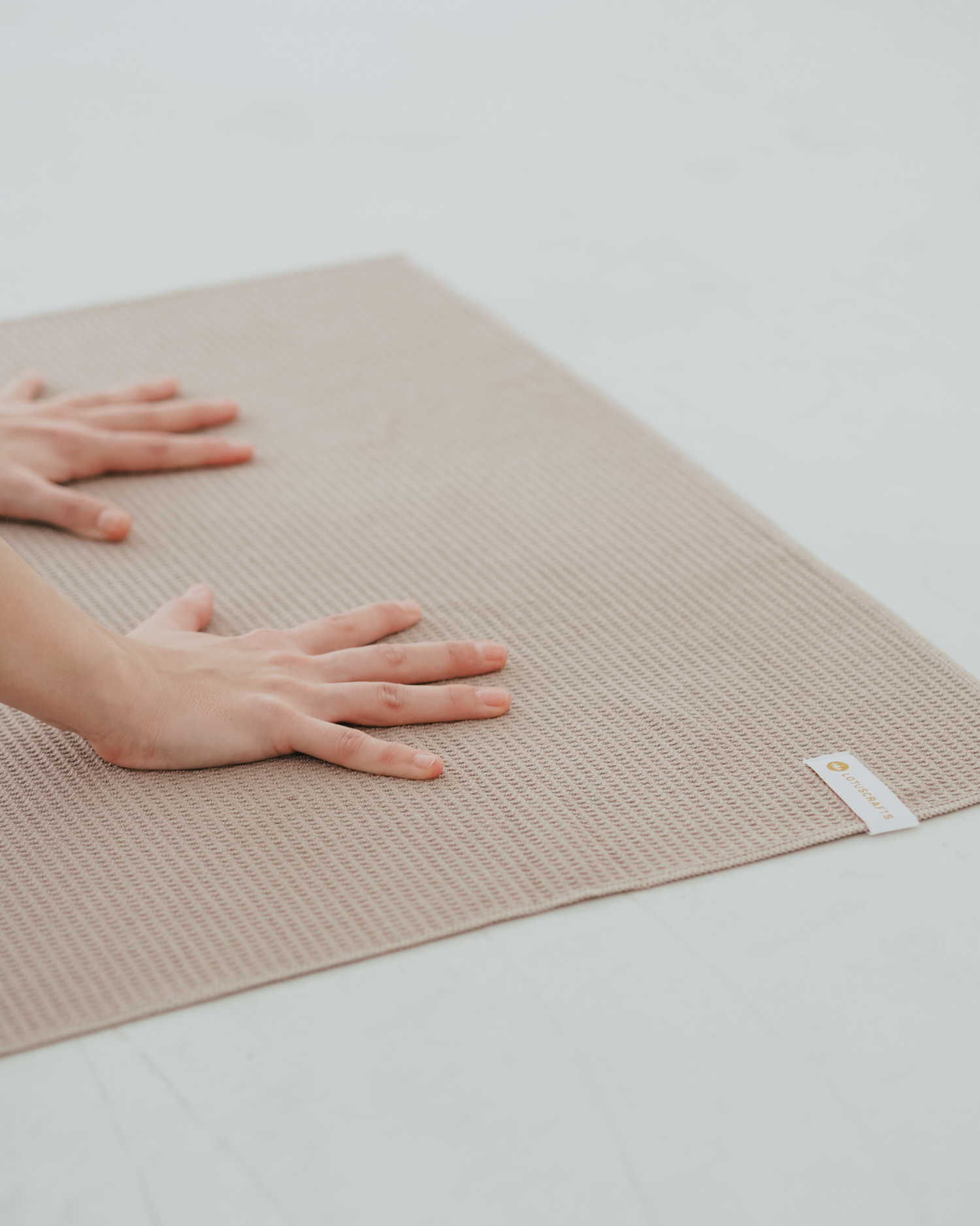 Anthrazit AnthraciteKönigsblau Royal Blue  Petrol, Aubergine, Kornblume, Zementgrau Light Taupe Marine Blue Indigo Dust Balsam Green Lavender Fog