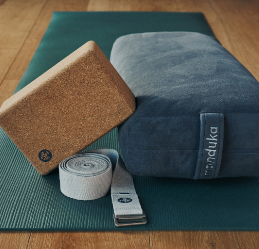Yoga Zubehör von Manduka